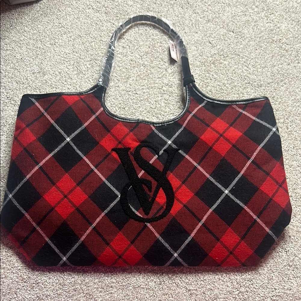 Plaid Tote Bag - Red and Black